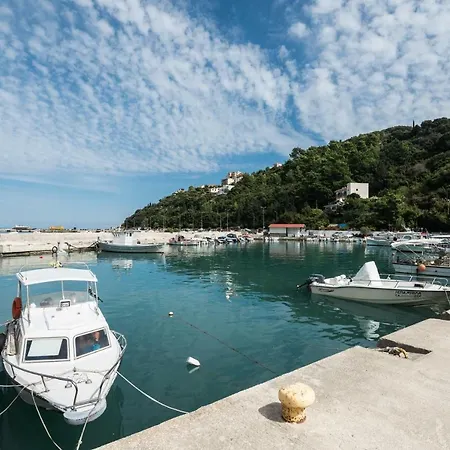 Areti Poros (Kefalonia)